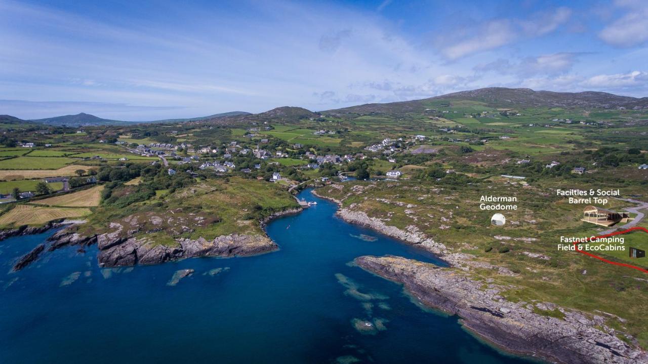 Goleen Harbour Bagian luar foto