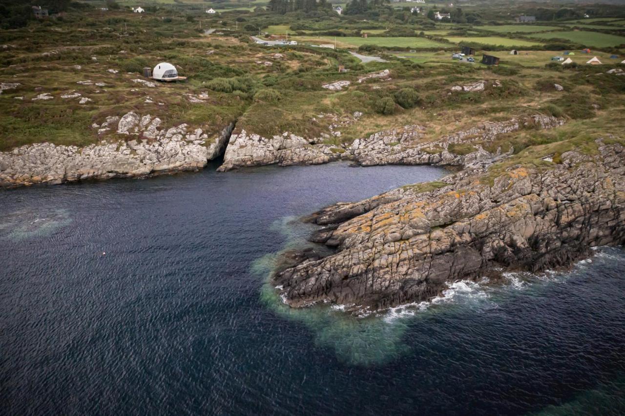 Goleen Harbour Bagian luar foto